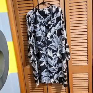 Catherines Tunic 4X (30/32) Black and White